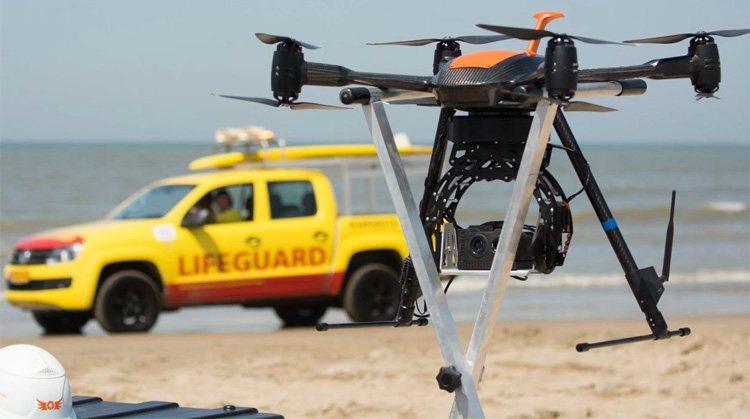 Reddingsoperatie met drone tijdens SAR Katwijk 2016