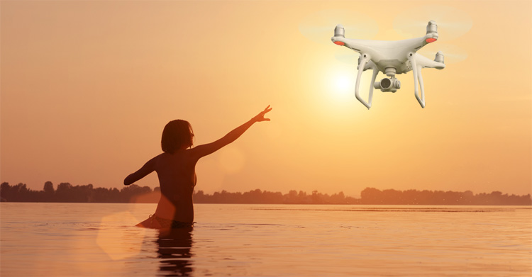 Naakt zonnende vrouwen in Mallorca doen aangifte tegen dronepiloten