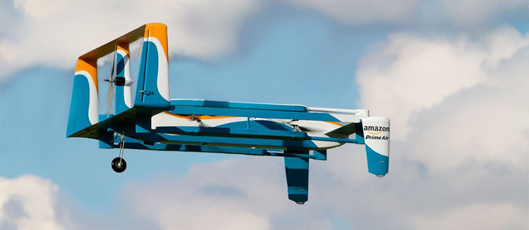 Amazon verkrijgt patent voor herkennen zwaaibeweging klant door drone