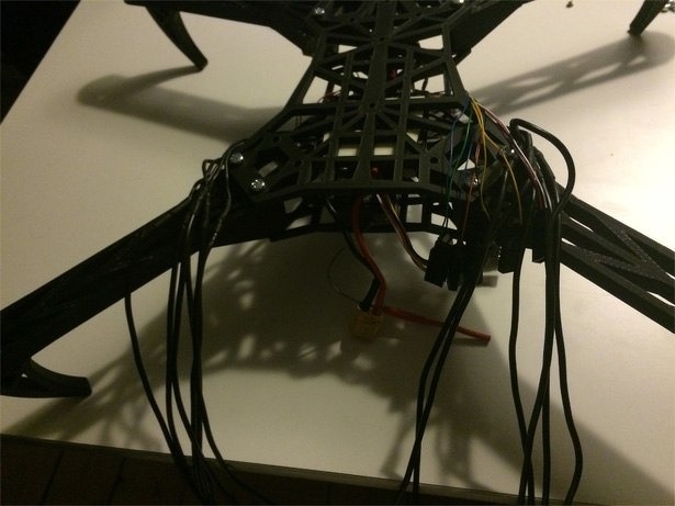 3d-print-fpv-drone-bekabeling